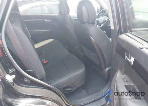 2015 Kia Sorento Lx z USA, uszkodzony, nr VIN 5XYKT4A64FG601053